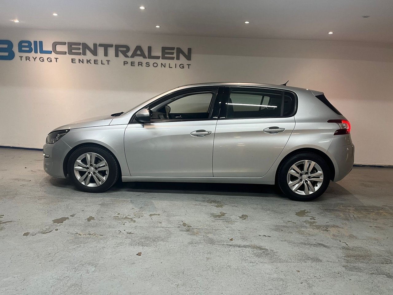 Peugeot 308 1.6 HDi 92 8v Active Euro 5 2014, bild 6/13