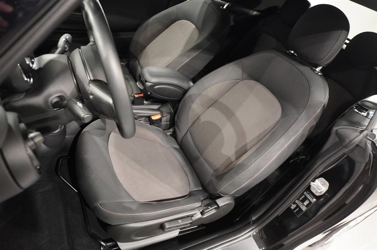 MINI Cooper Cabrio Excitement 2019, kuva 4/16