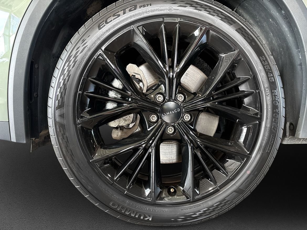 Lynk & Co 01 More PHEV 2025, bild 5/10