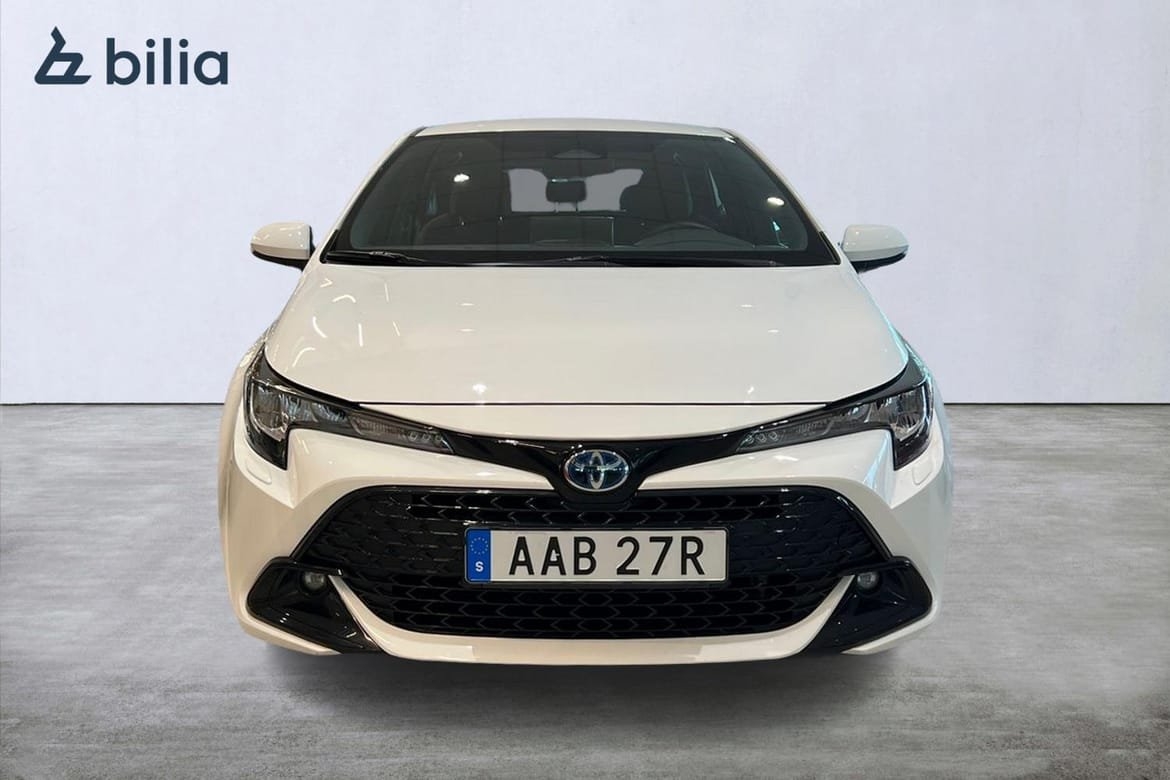 Toyota Corolla 1,8 Hybrid Active 5D 2023, photo 6/10