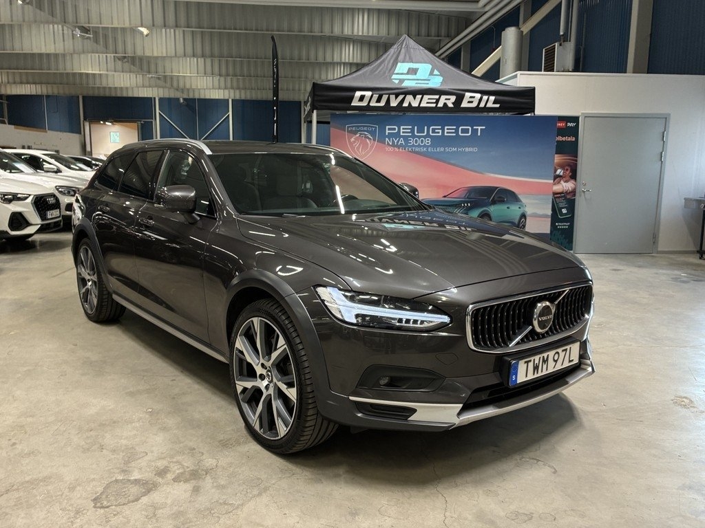 Volvo V90 Cross Country