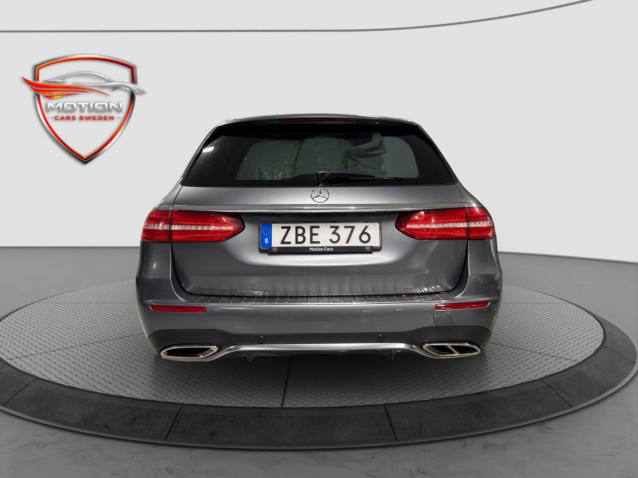 Mercedes-Benz E 400 T 4MATIC 9G AMG Pano 2018, bild 6/10