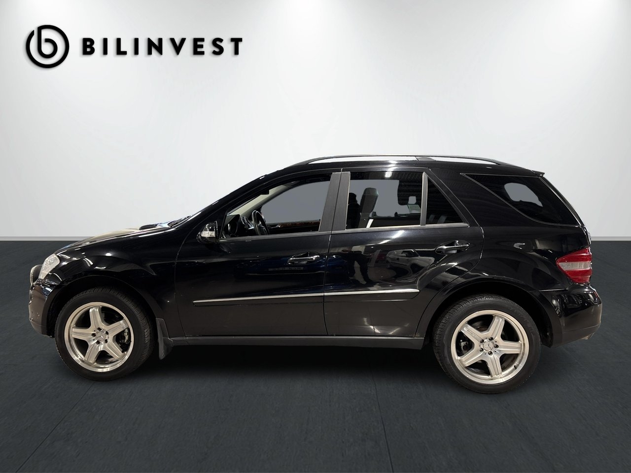 Mercedes-Benz ML 2006, bild 2/10
