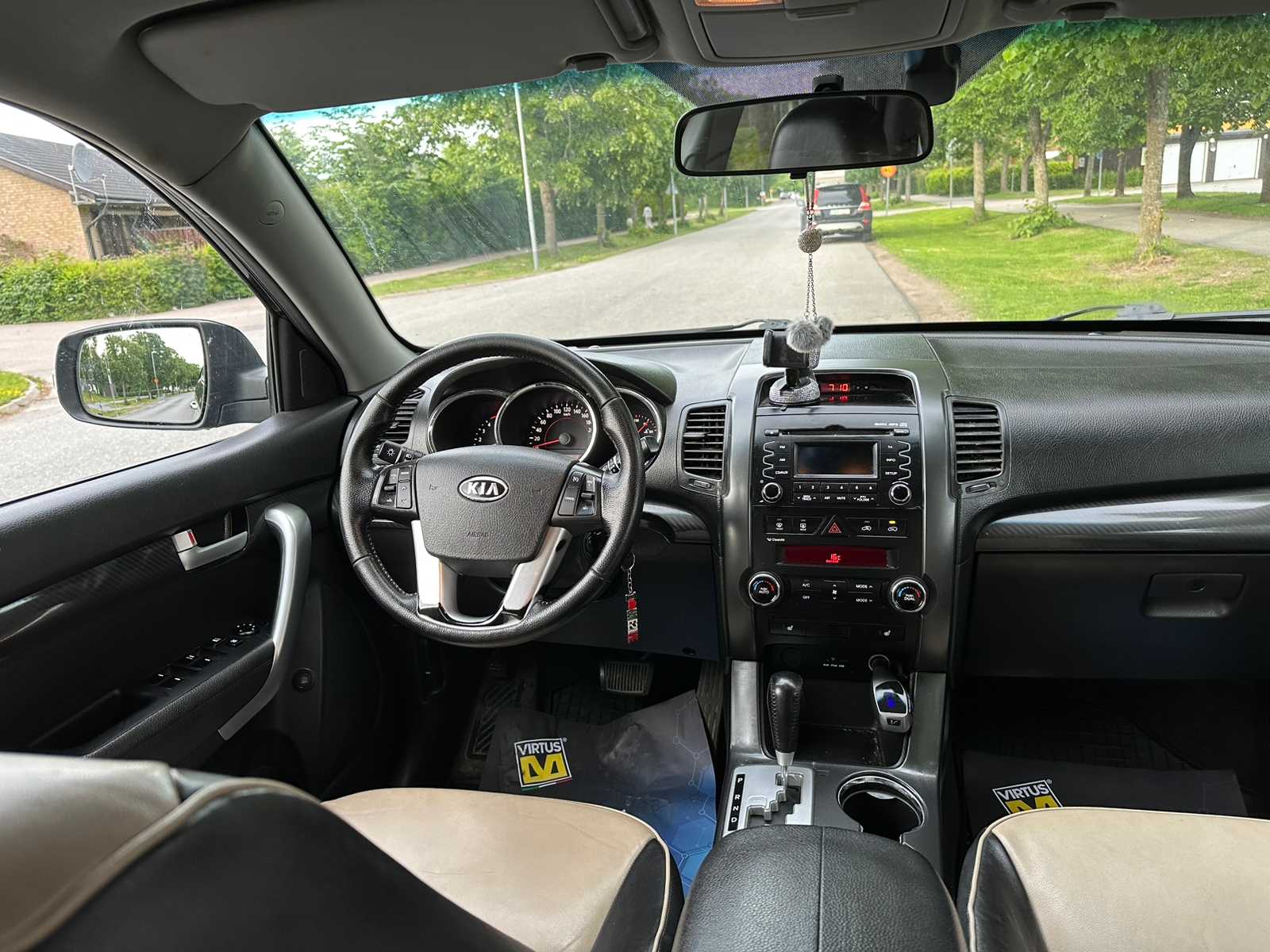 Kia Sorento 2.2 CRDi 4WD Automatisk 2010, bild 5/9