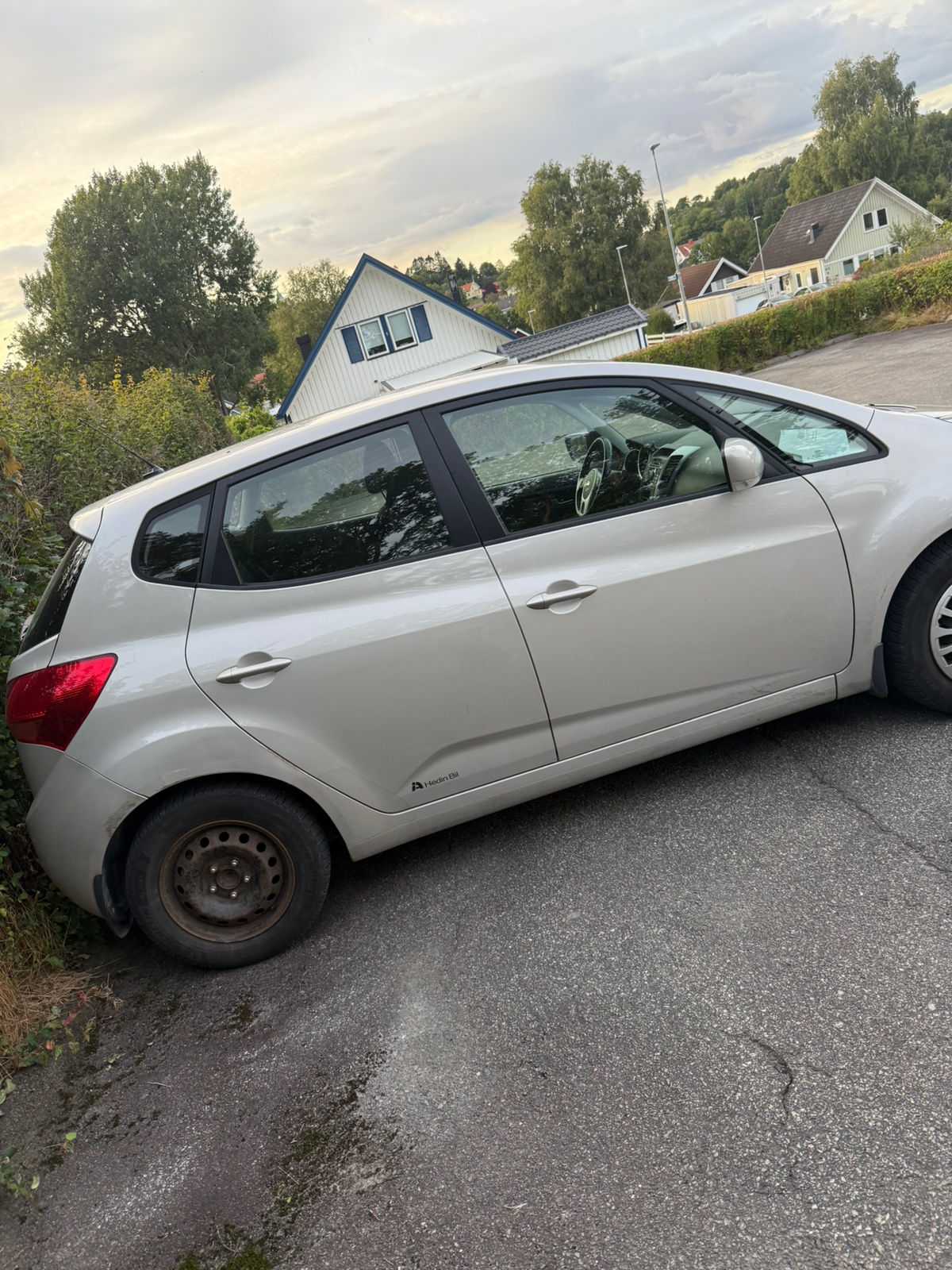 Kia Venga 1.4 CRDi Manuell 2011, kuva 3/6