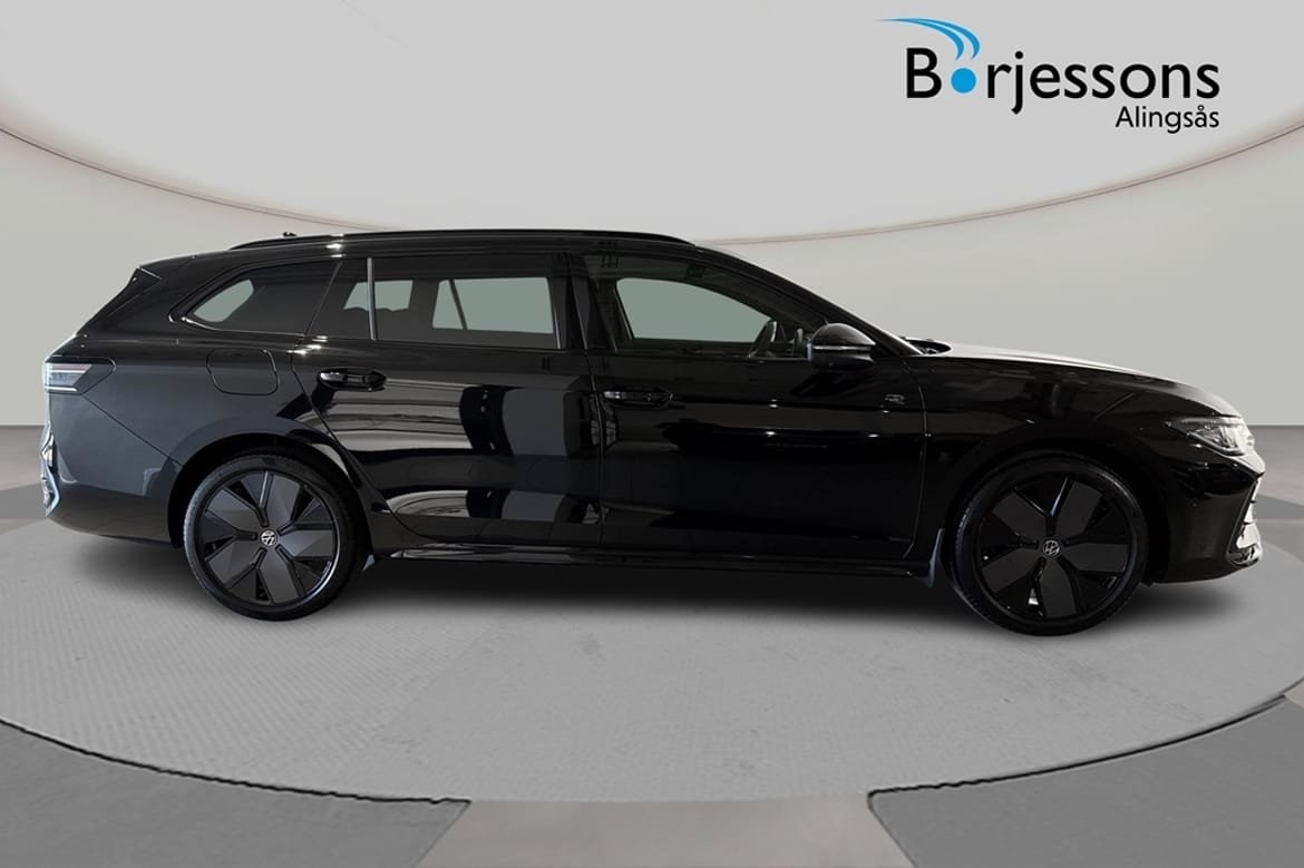 Volkswagen Passat 2026, bild 2/8