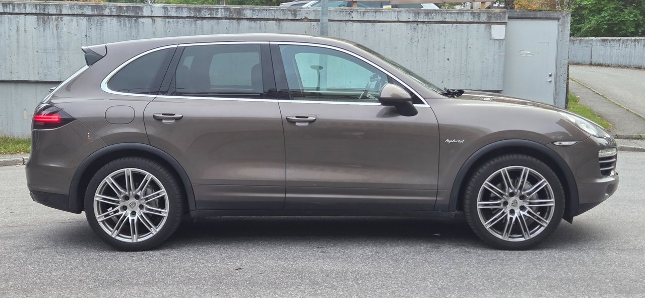 Porsche Cayenne 2011, bild 7/10