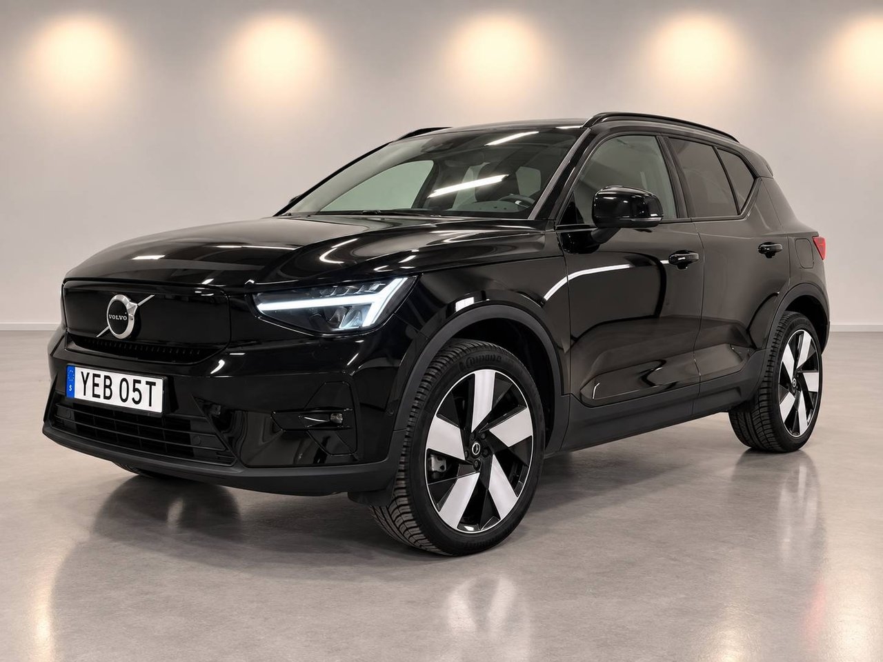 Volvo XC40 2023, kuva 2/10