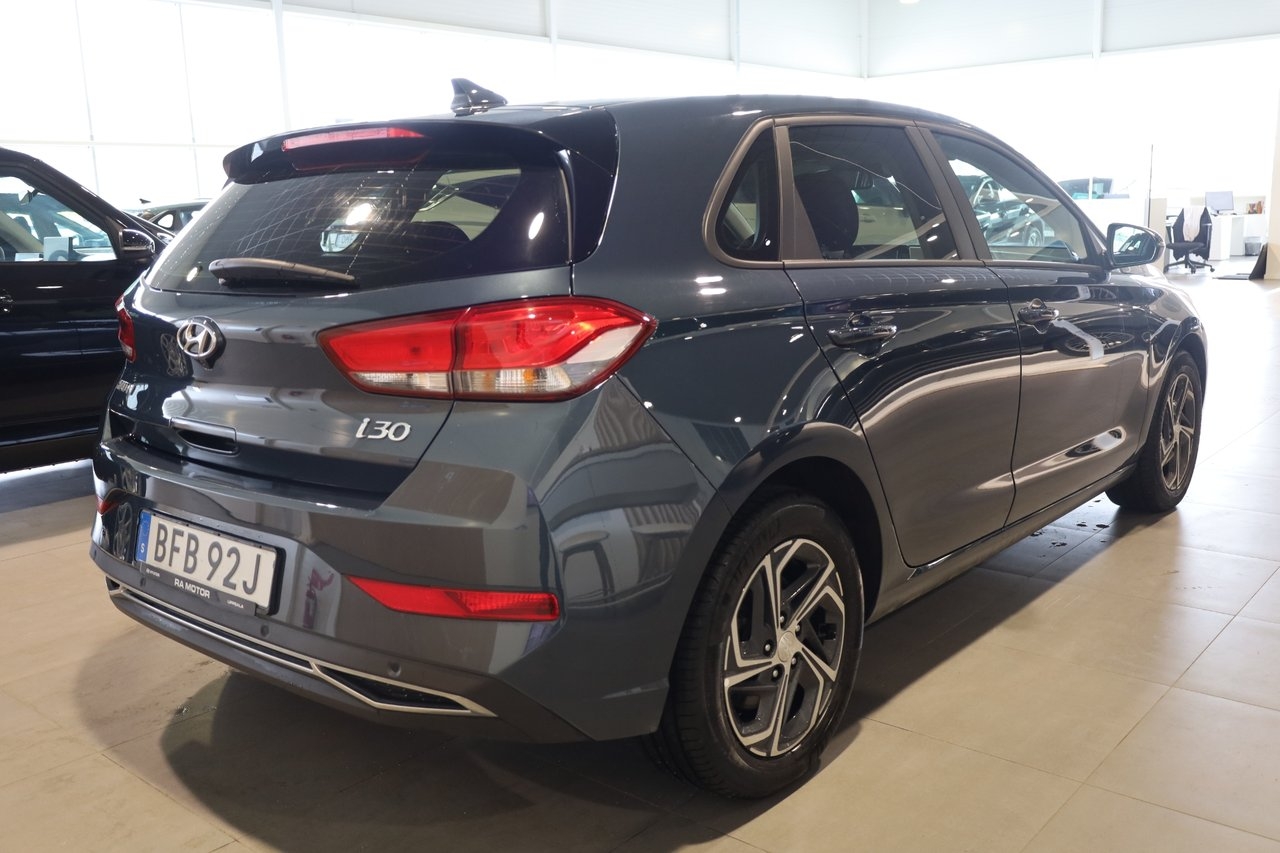 Hyundai i30 1.0 T-GDI DCT MHEV Essential 2022, kuva 5/10