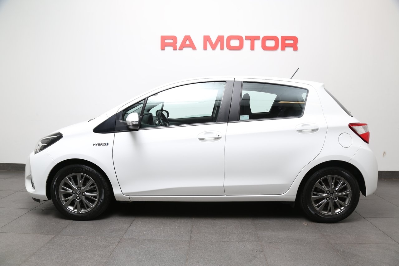 Toyota Yaris 2020, bild 2/10