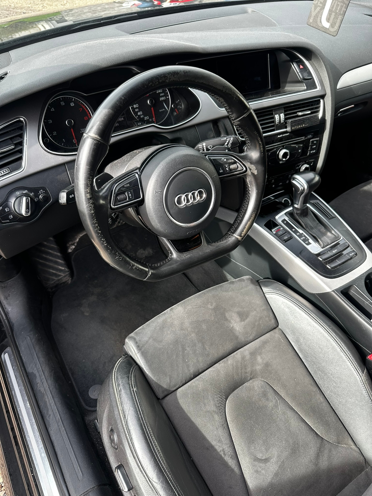 Audi A4 Avant 2.0 TFSI quattro S Tronic 2013, bild 2/9