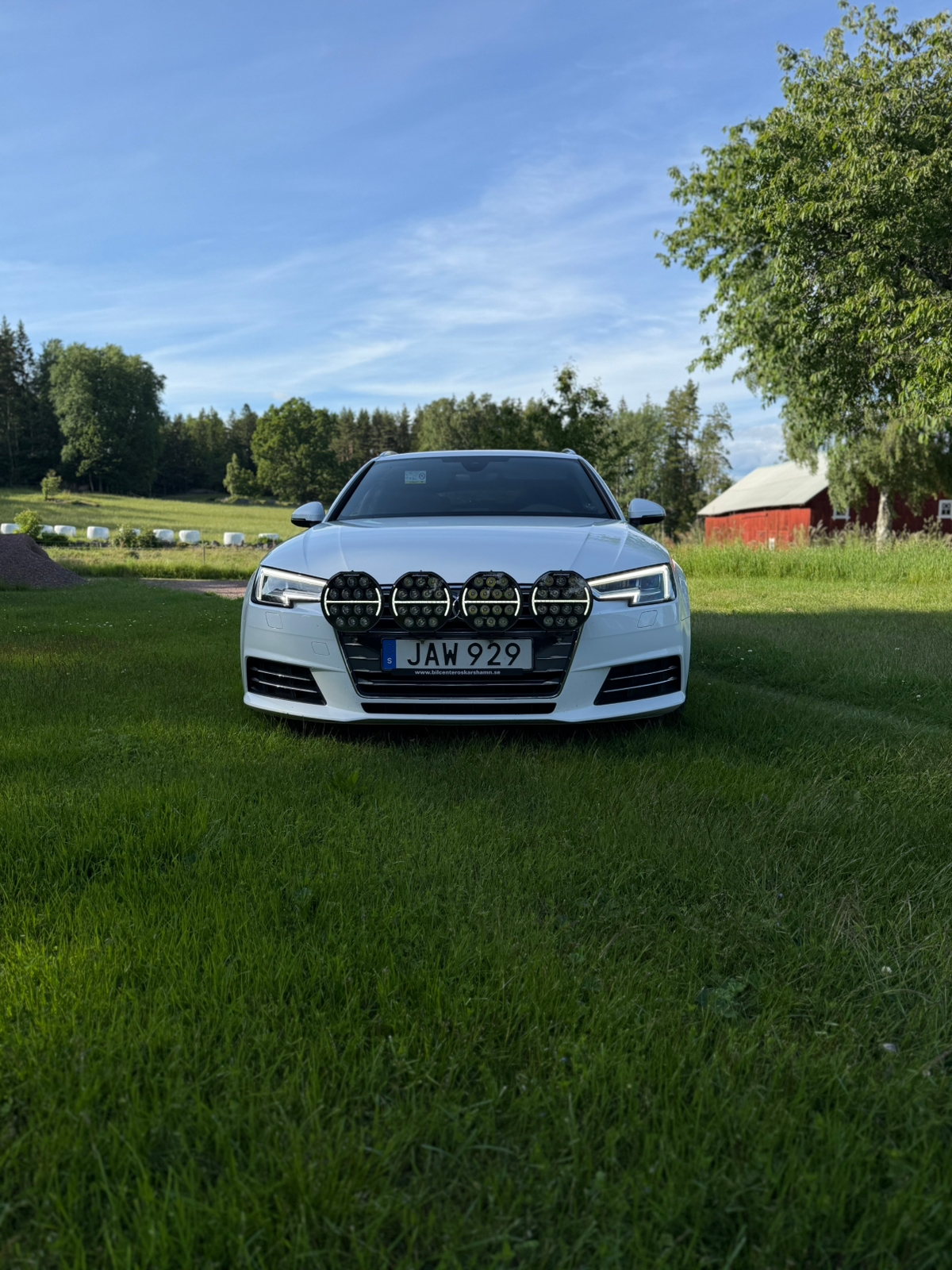Audi A4 Avant 2.0 TDI S Tronic 2017, kuva 3/10