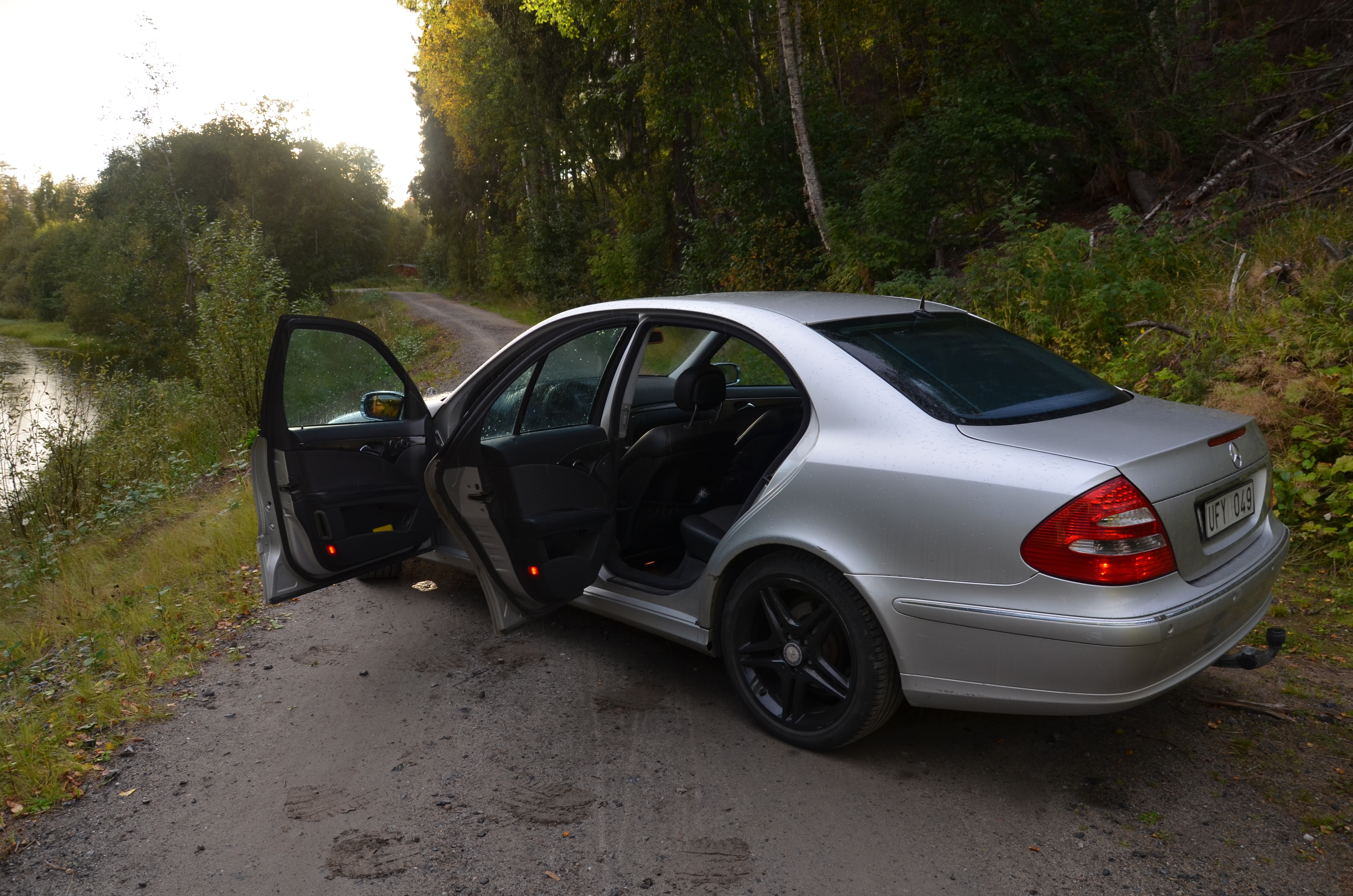 Mercedes-Benz E 320 CDI 5G-Tronic 2003, kuva 6/9