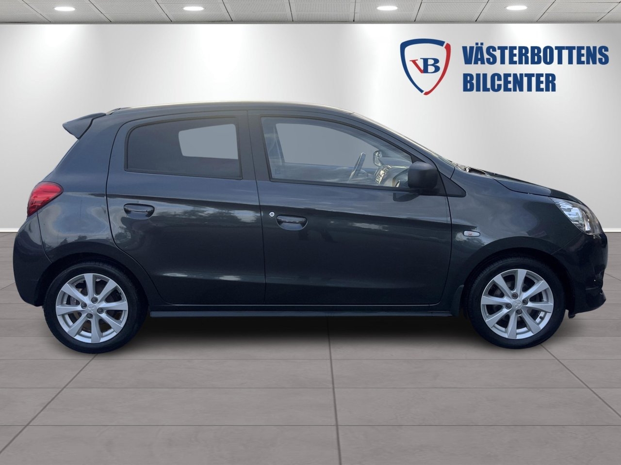Mitsubishi Space Star 2013, bild 2/9