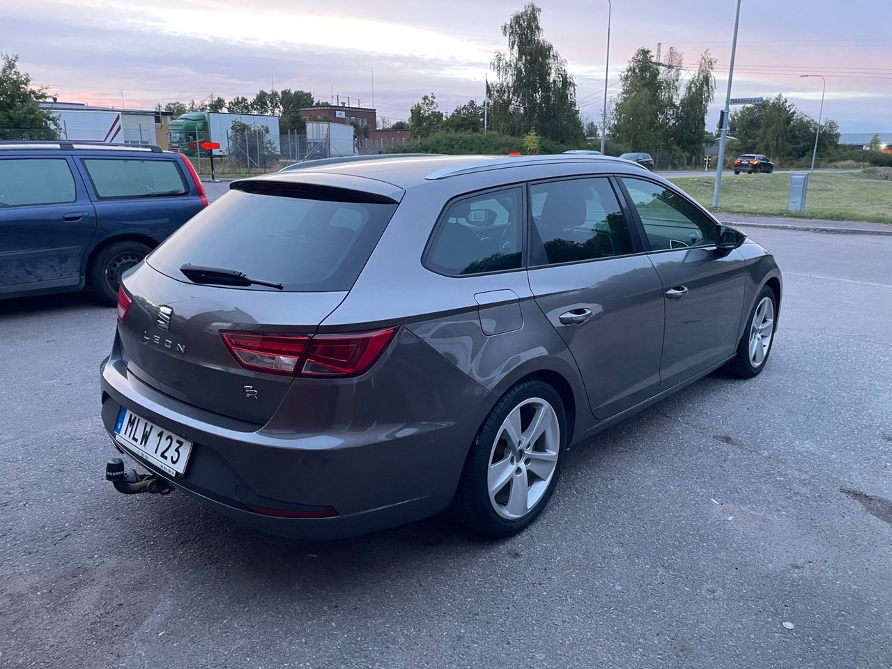 Seat Leon 2.0 TDI FR Euro 6 2015, bild 4/10