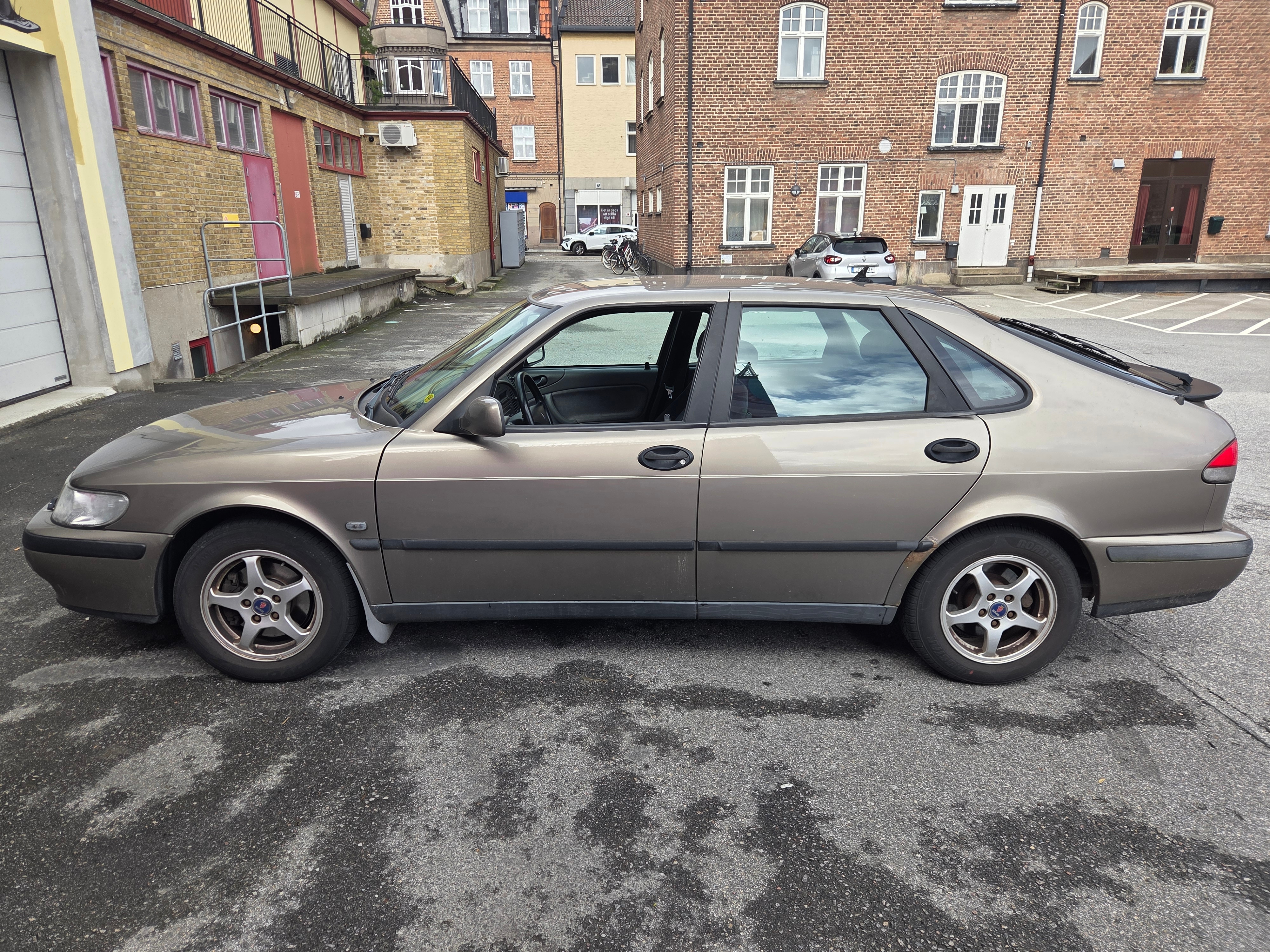 Saab 9-3