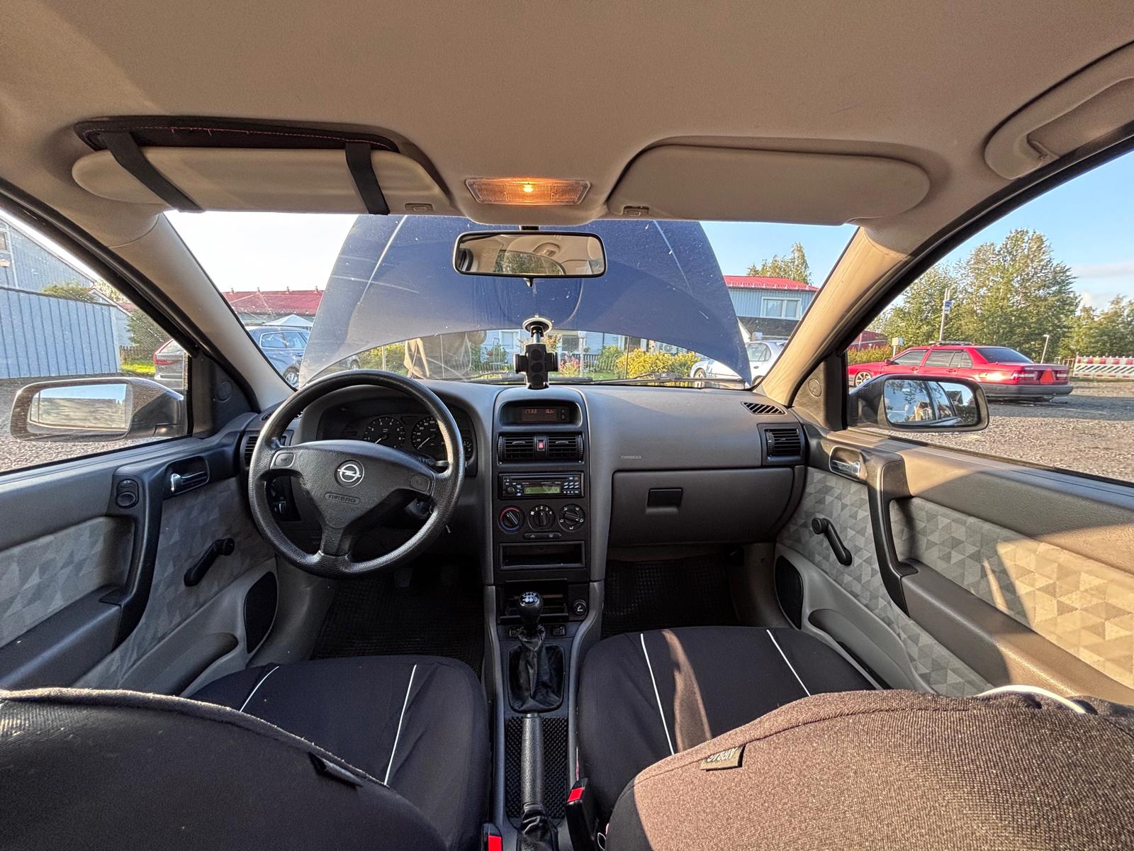 Opel Astra Sedan 1.4i Manuell 1999, bild 6/10