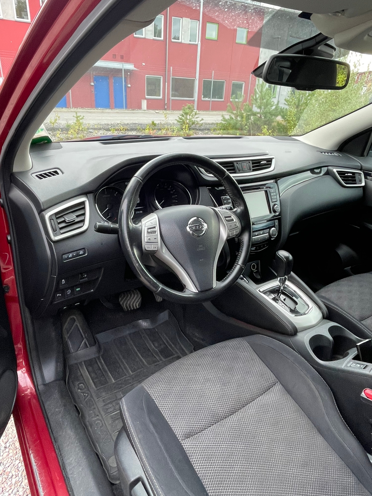 Nissan Qashqai 1.6 dCi DPF XTRONIC-CVT 2014, kuva 3/10