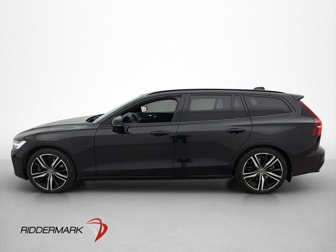 Volvo V60 Recharge T6 AWD R-Design H/K 2021, bild 4/34