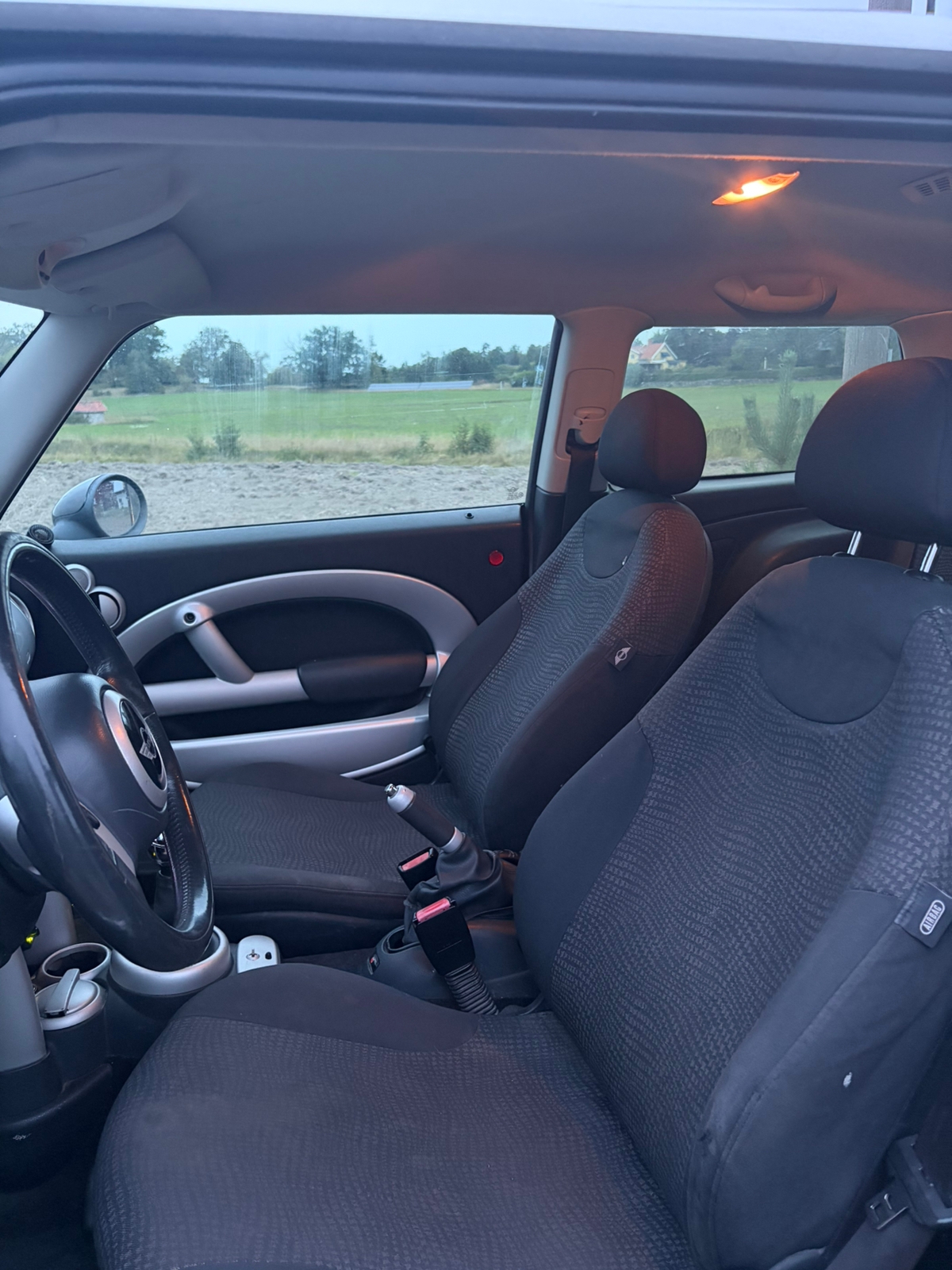 MINI Cooper Manuell 2002, bild 4/5