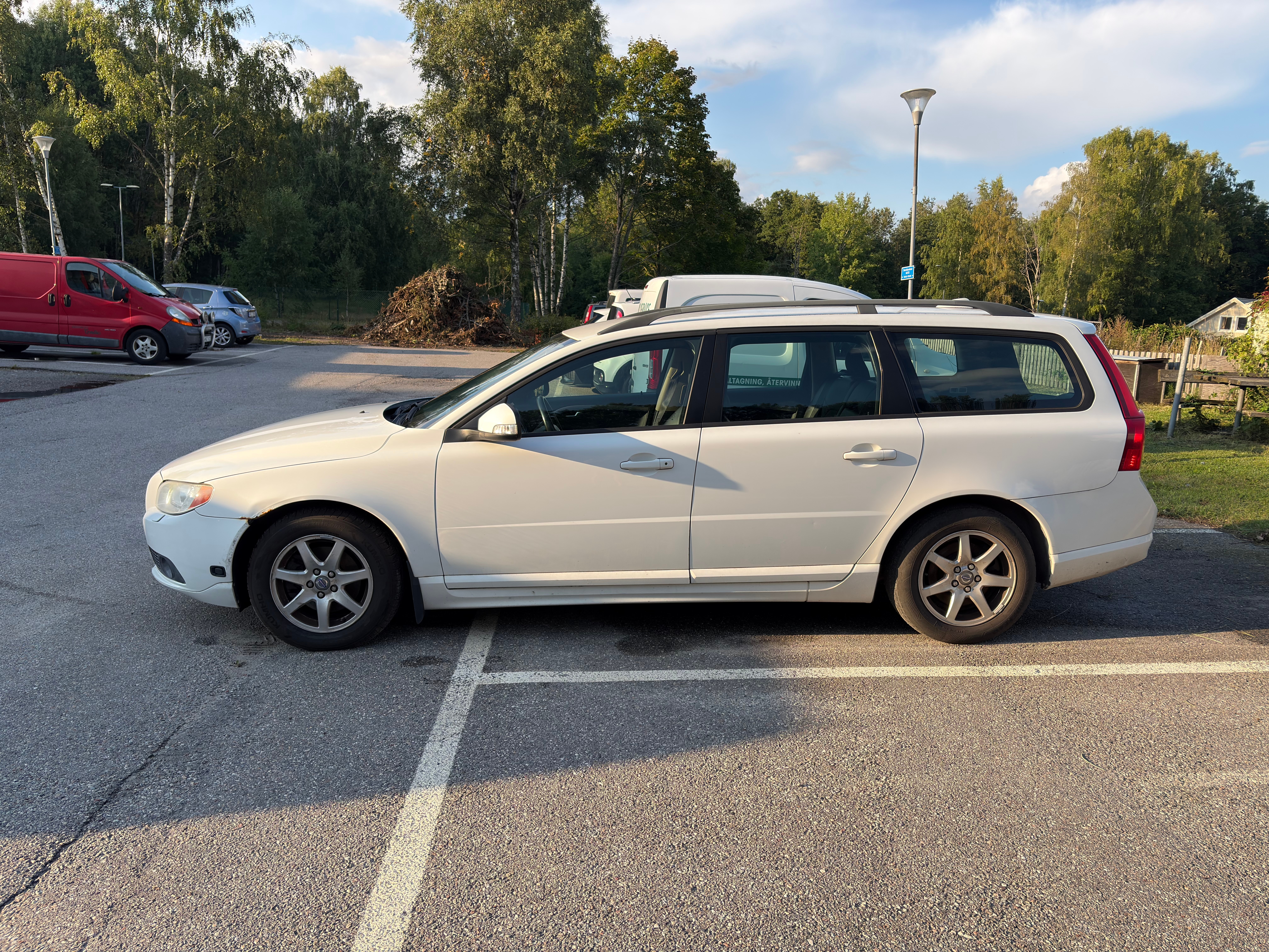 Volvo V70 2.0F Powershift 2009, kuva 2/9
