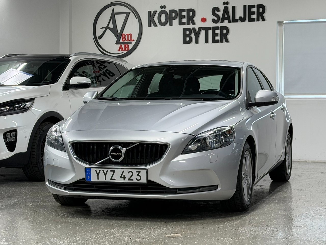 Volvo V40 2018, bild 2/26