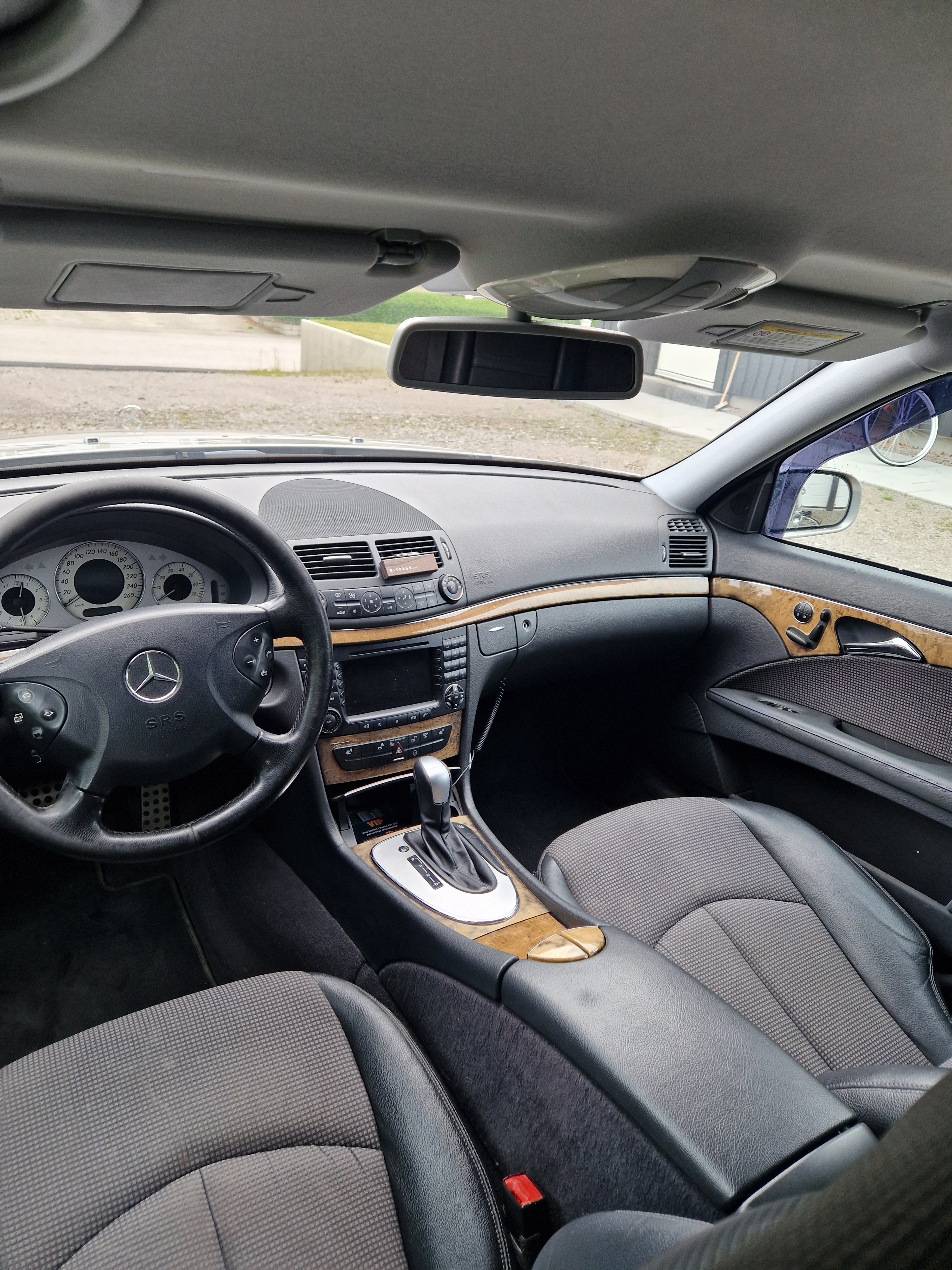 Mercedes-Benz E 280 7G-Tronic 2006, bild 6/7