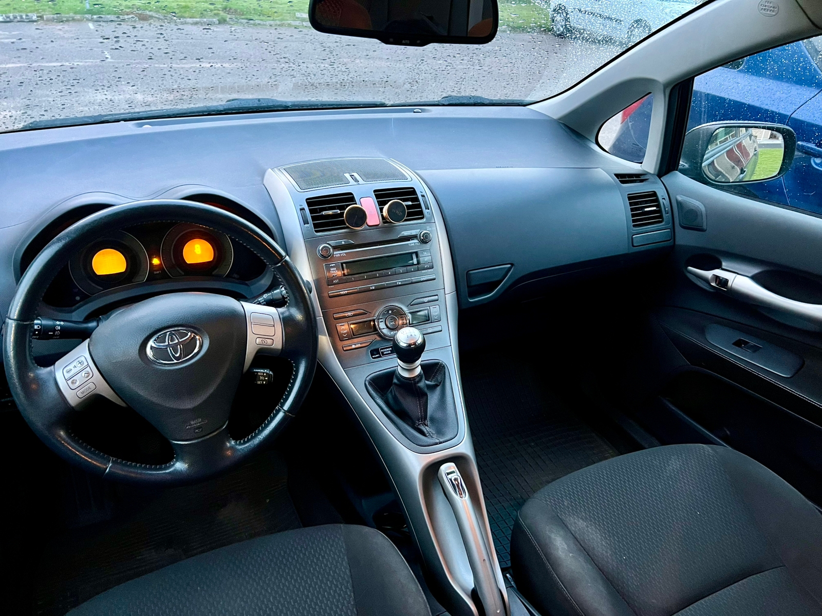 Toyota Auris 5-dörrar 2.2 D-CAT Manuell 2009, kuva 2/4