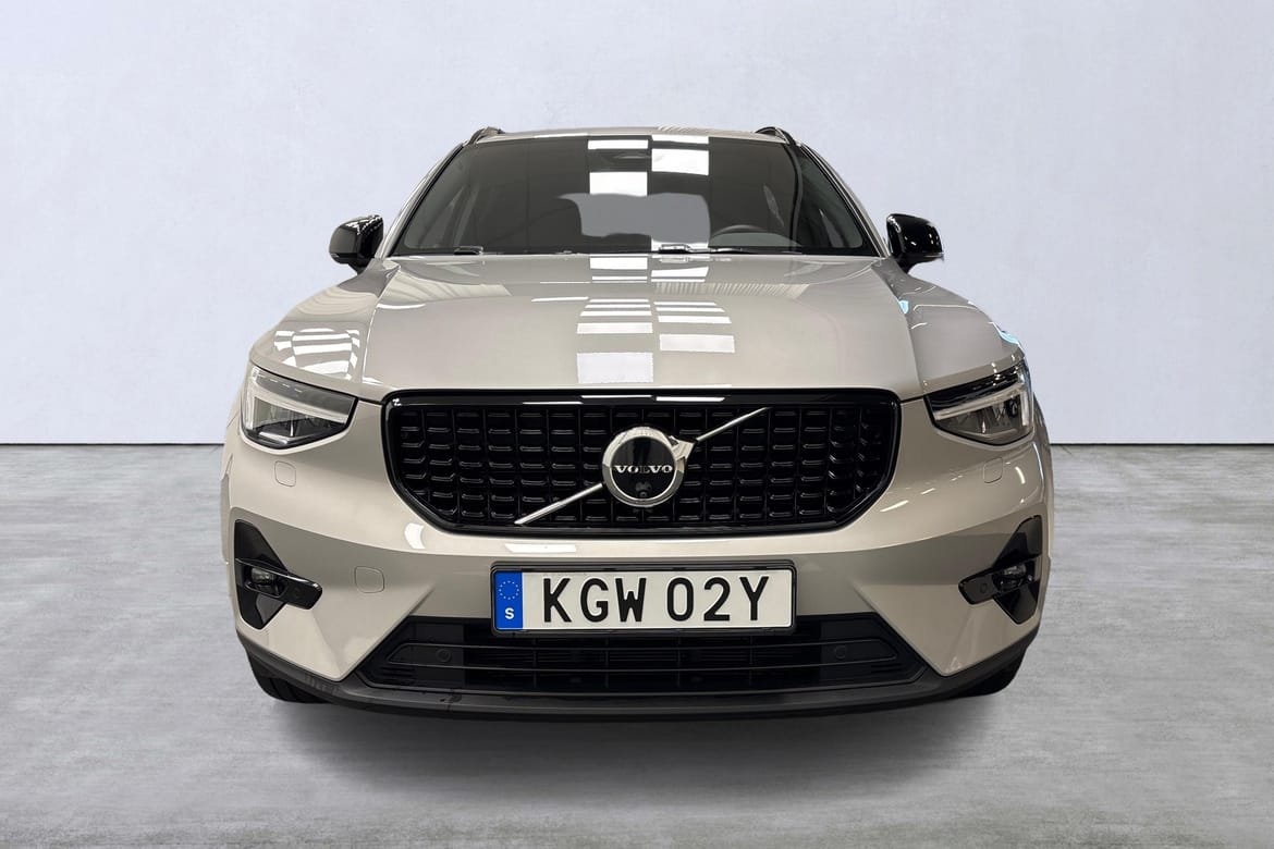 Volvo XC40 B3 FWD Bensin Plus Dark 2025, bild 7/10