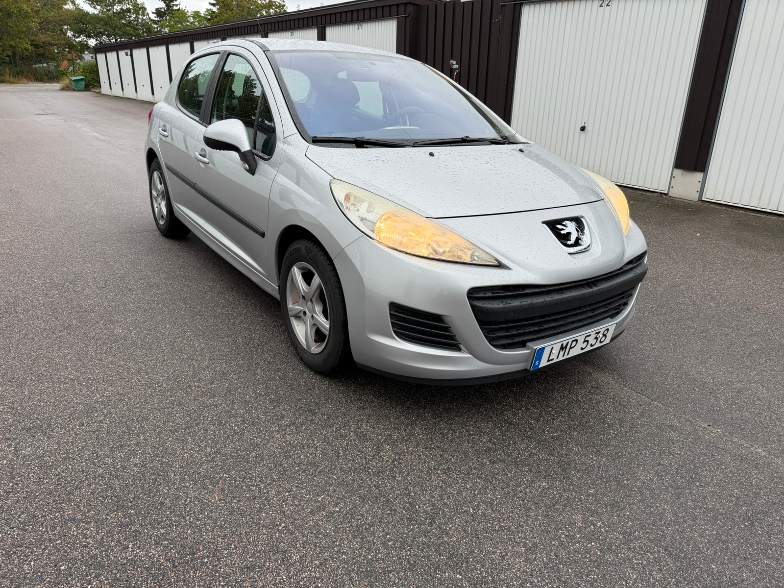 Peugeot 207 1.4 VTi 5D Dragkrok AC 2010, bild 2/5