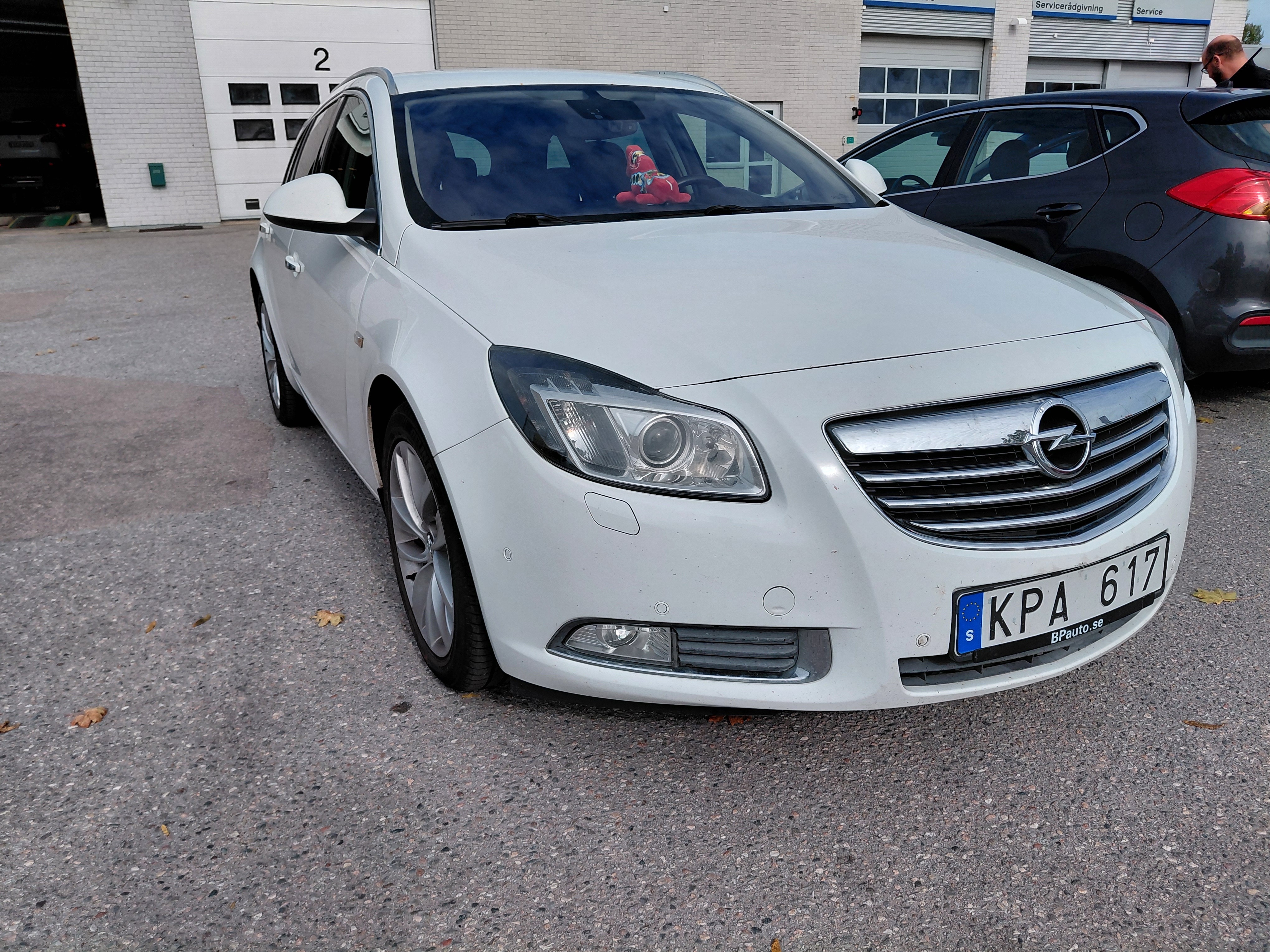 Opel Insignia 2012, kuva 2/10