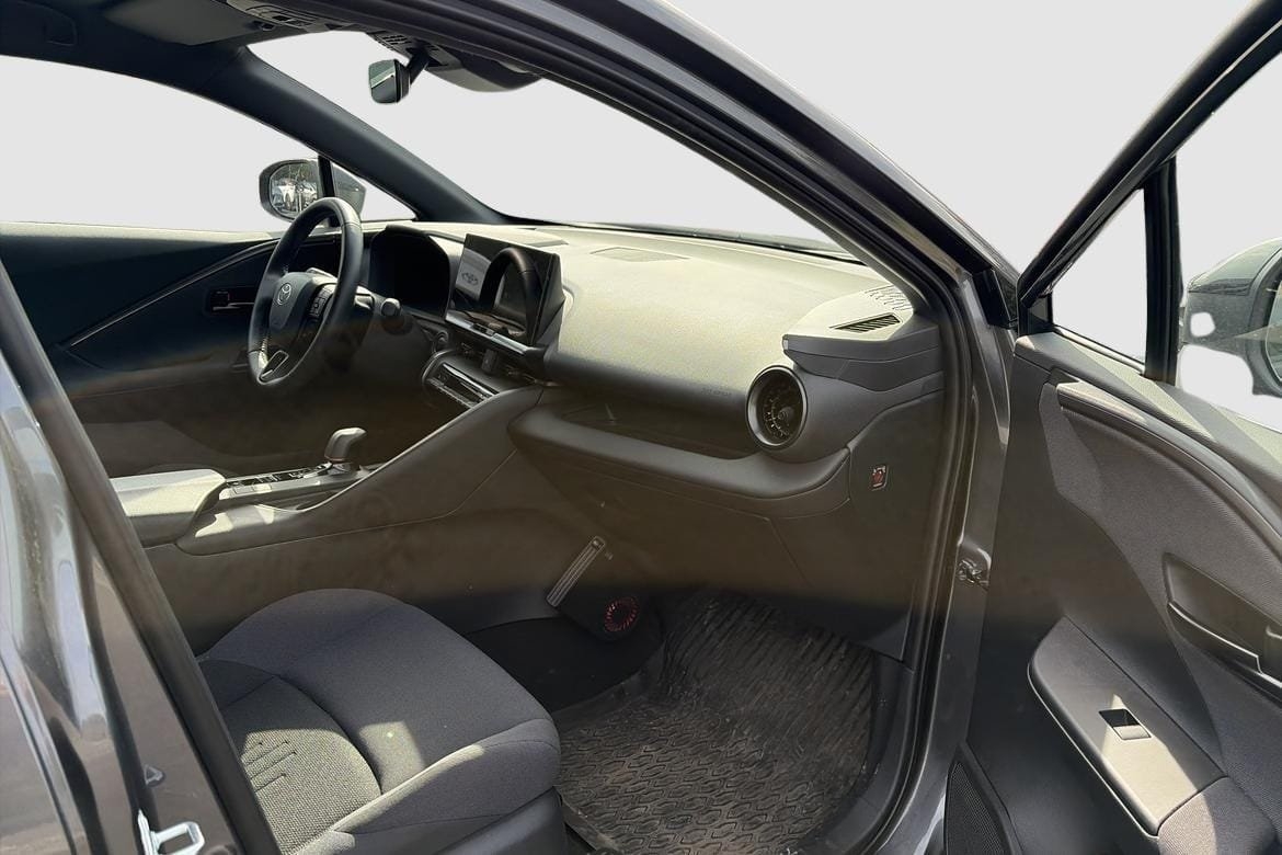 Toyota C-HR 2025, bild 6/10