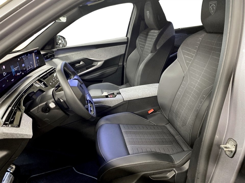 Peugeot 5008 GT Hybrid 145hk Aut 7-SITS 2025, bild 4/10