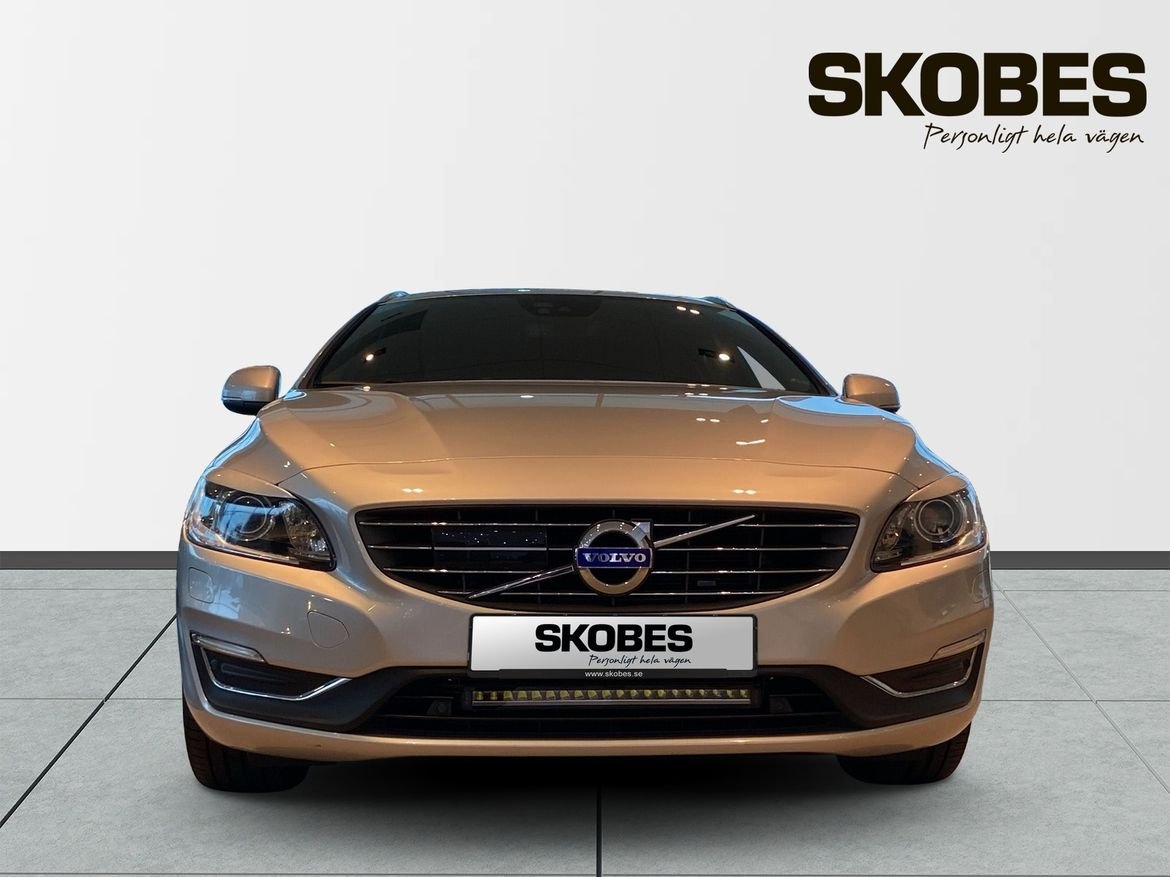 Volvo V60 2018, bild 2/10