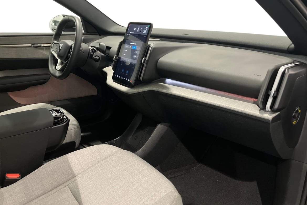 Volvo EX30 Twin M Performance Ultra 2026, bild 7/10