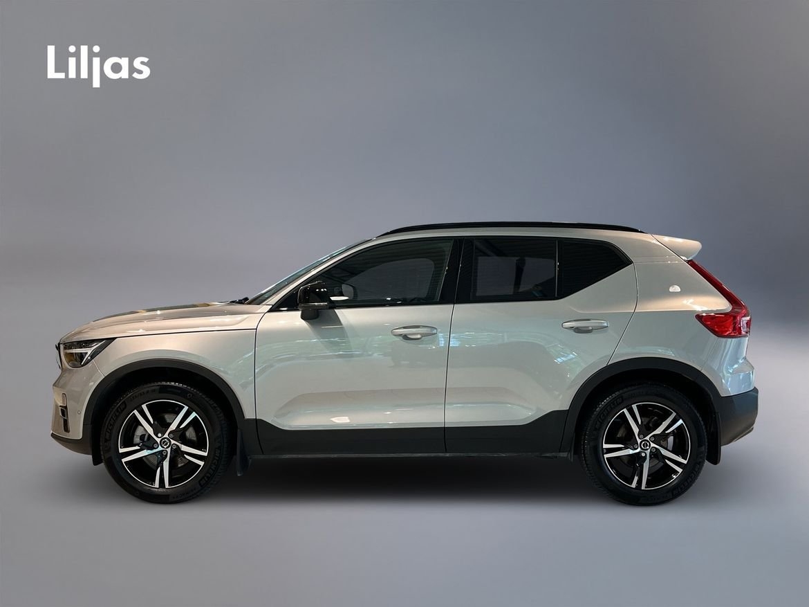 Volvo XC40 B3 FWD Bensin Plus Dark 2025, bild 3/14