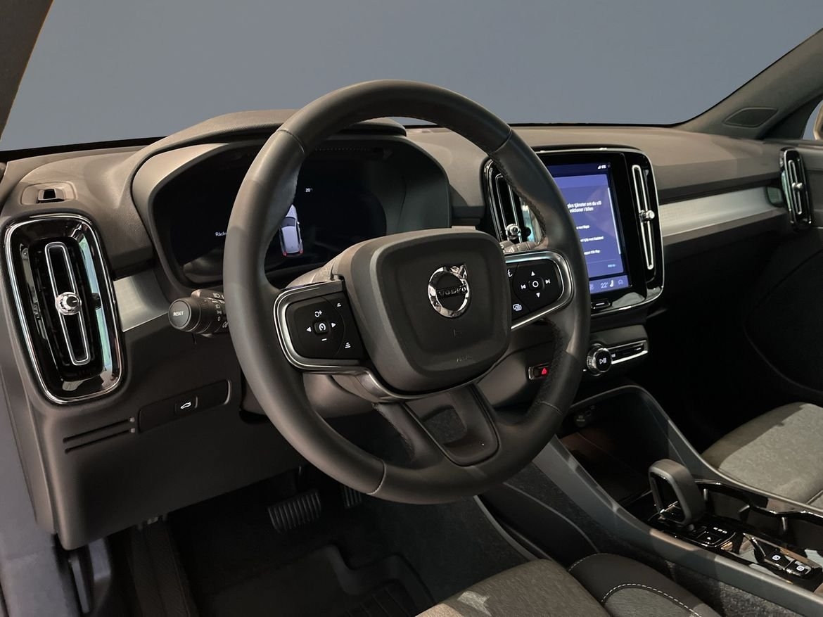 Volvo XC40 B3 FWD Bensin Plus Dark 2025, bild 5/14