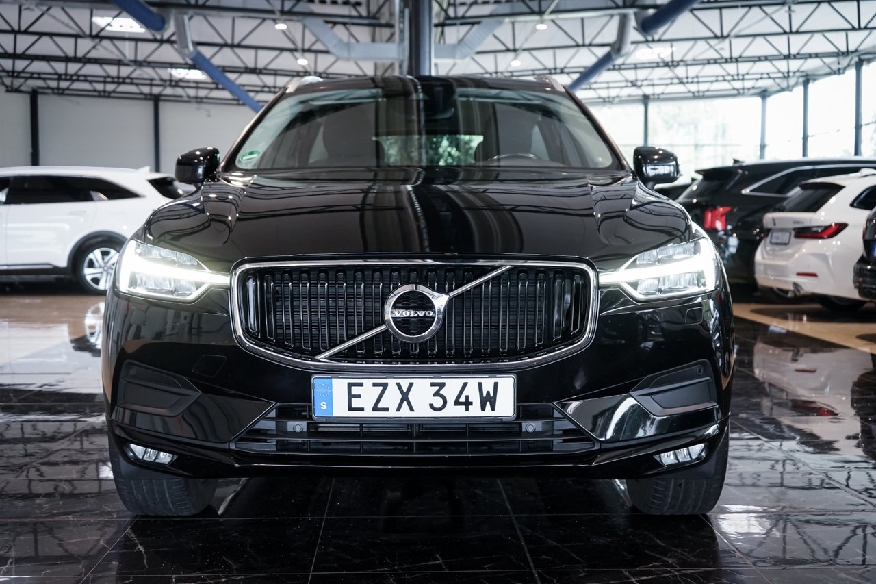 Volvo XC60 D4 Geartronic Momentum 2020, bild 2/10