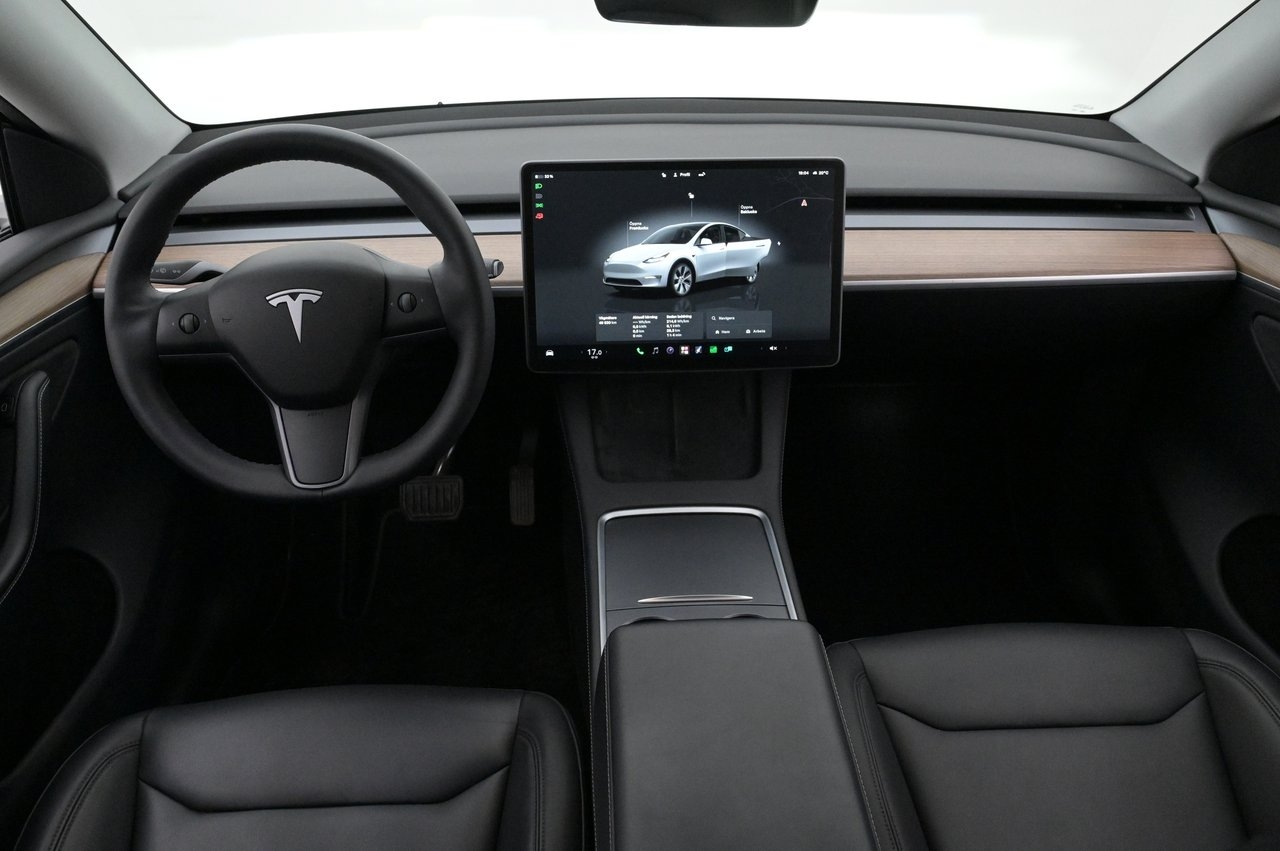 Tesla Model Y Long Range AWD Autopilot 2024, bild 6/10