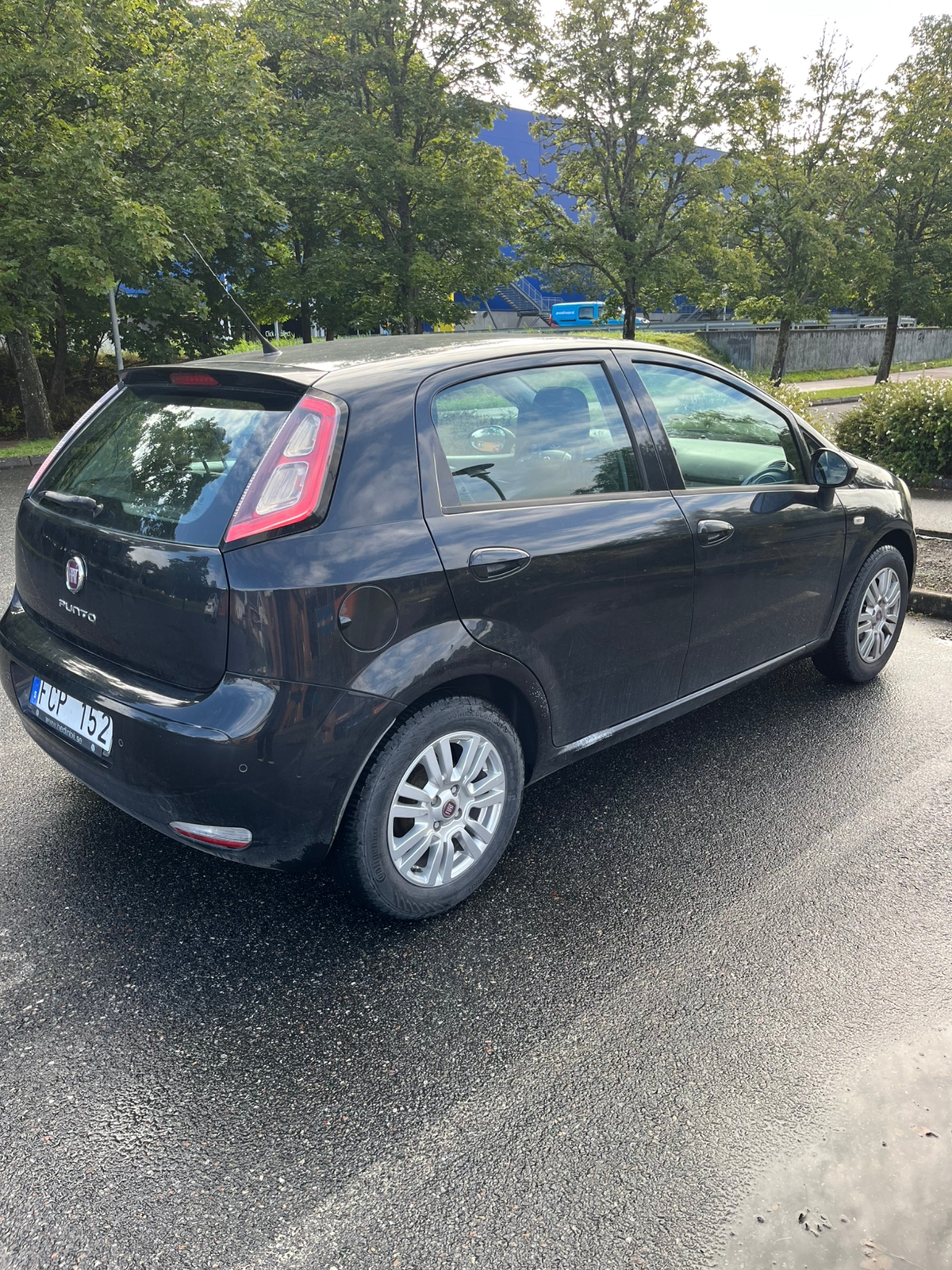 Fiat Punto 5-dörrar 1.2 8V Manuell 2012, bild 3/5