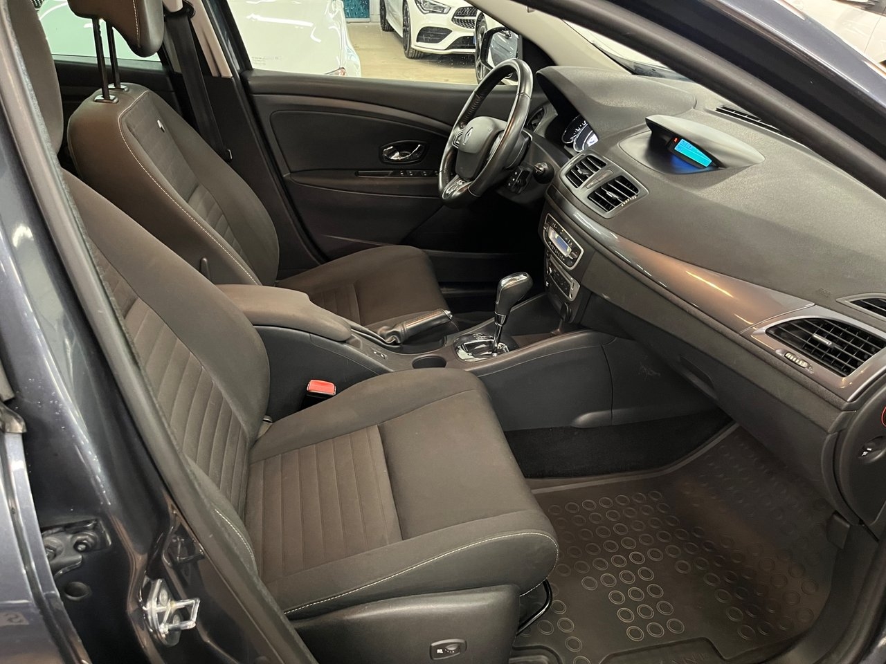 Renault Megane 2015, bild 8/8