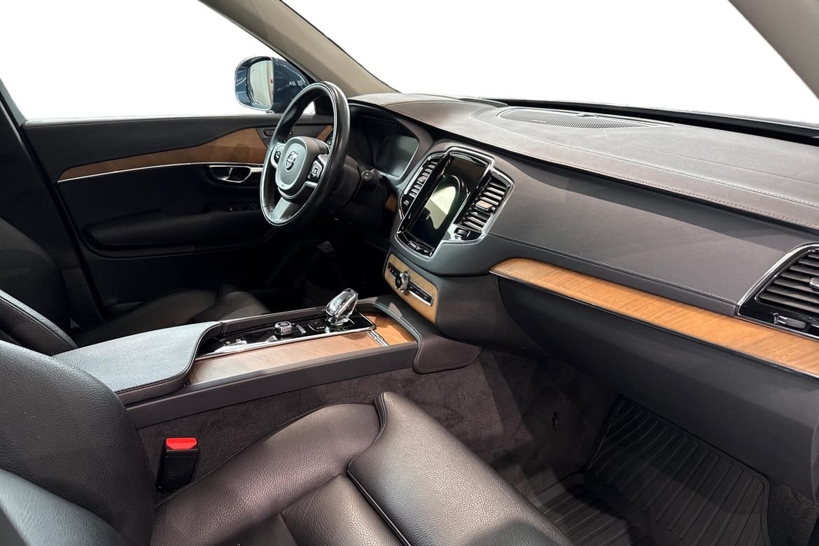 Volvo XC90 2022, photo 7/10