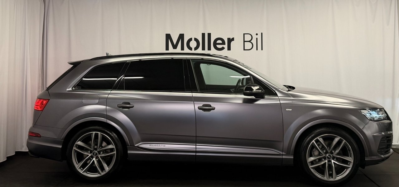 Audi Q7 2018, bild 2/16