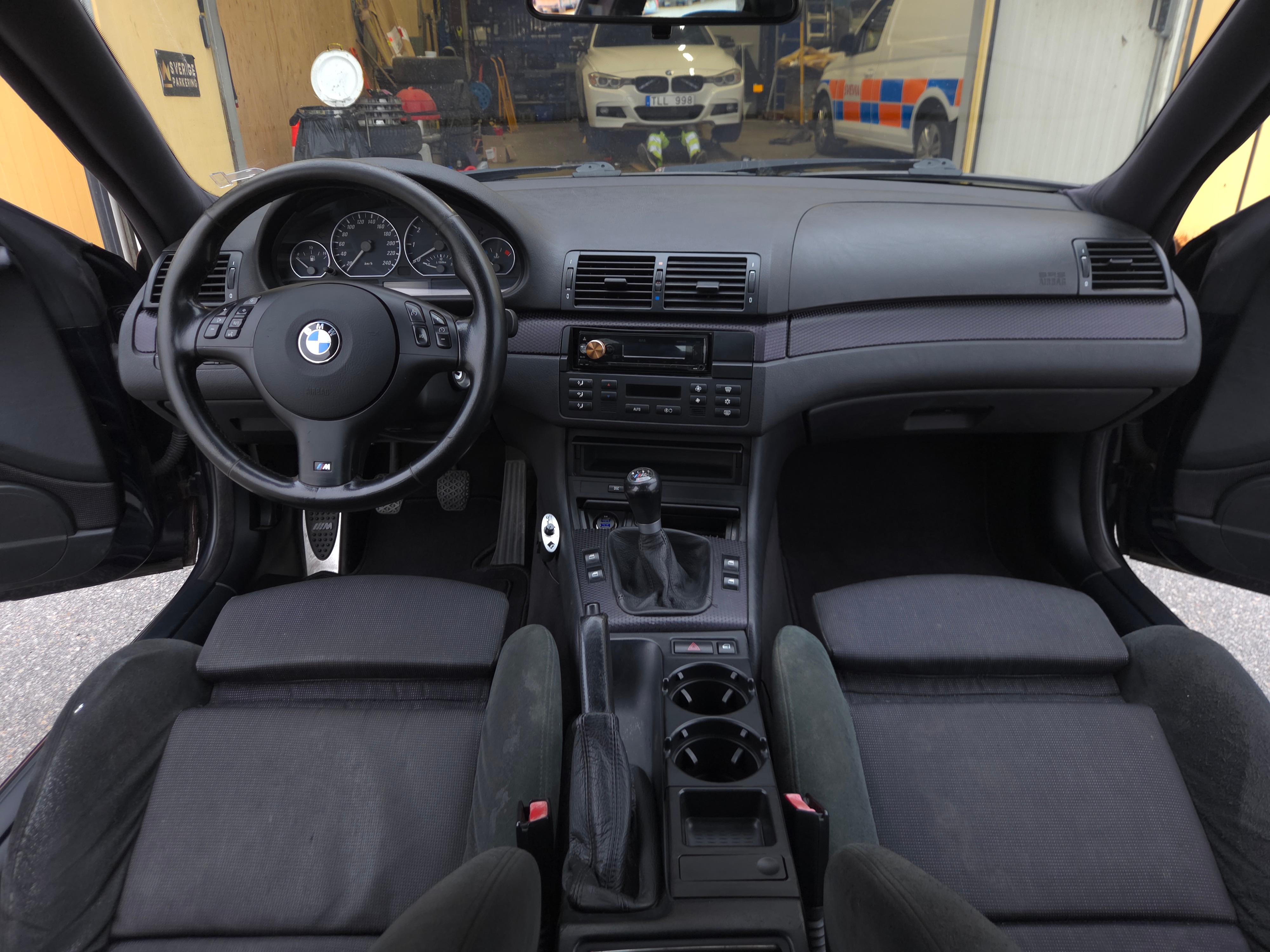 BMW 330 2003, bild 7/10