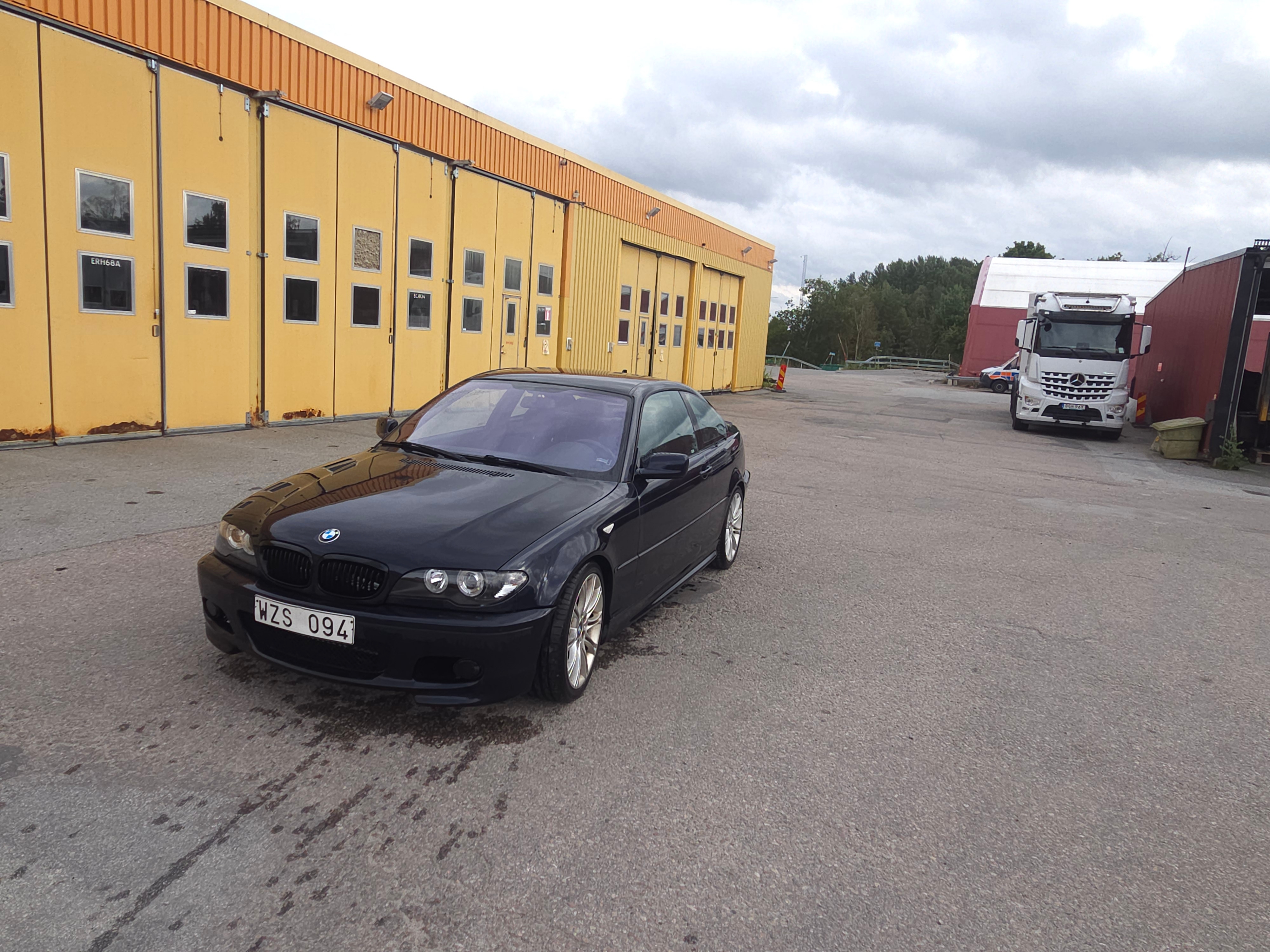 BMW 330