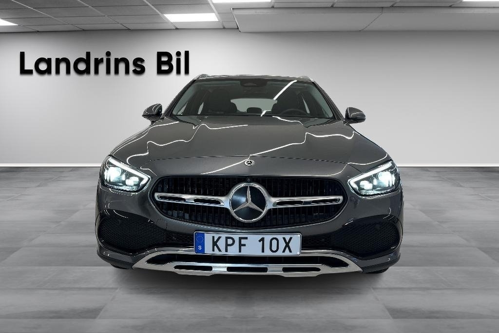 Mercedes-Benz C 2026, photo 2/10