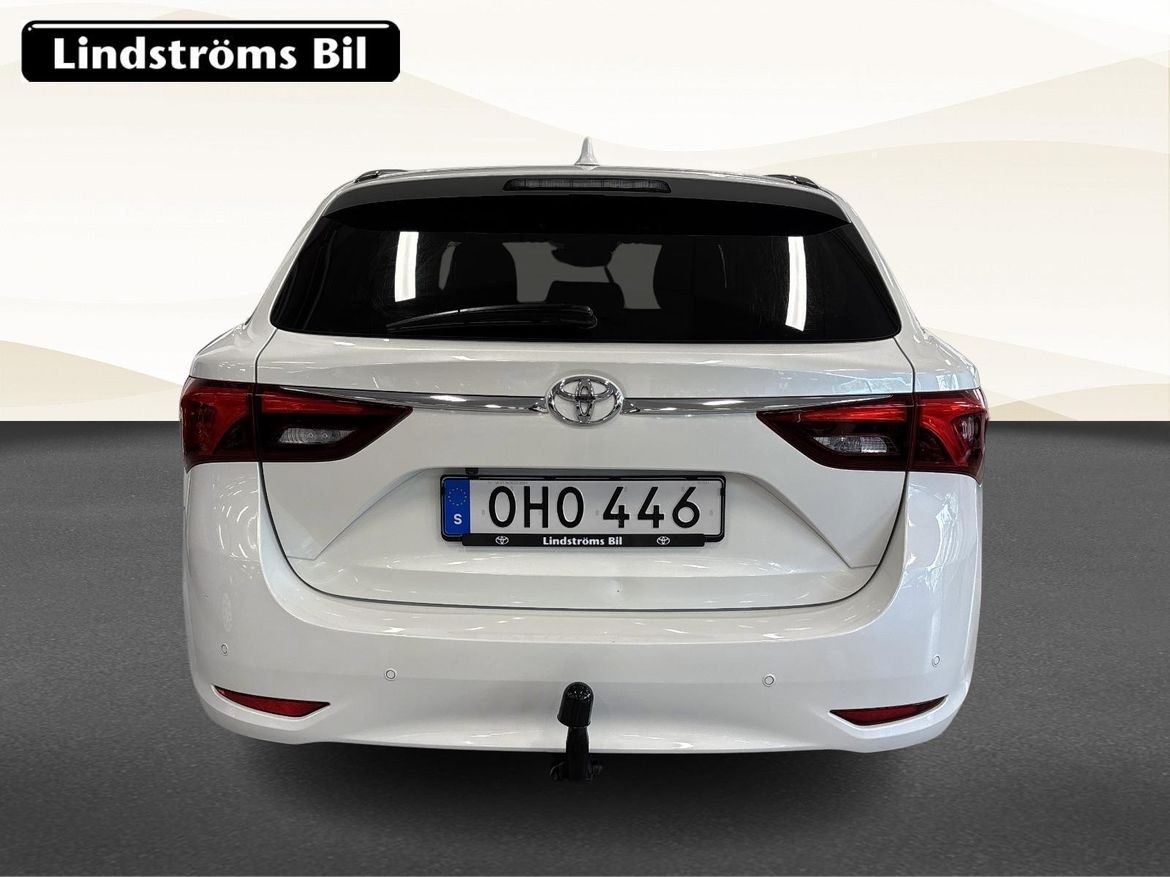 Toyota Avensis 2016, bild 7/10