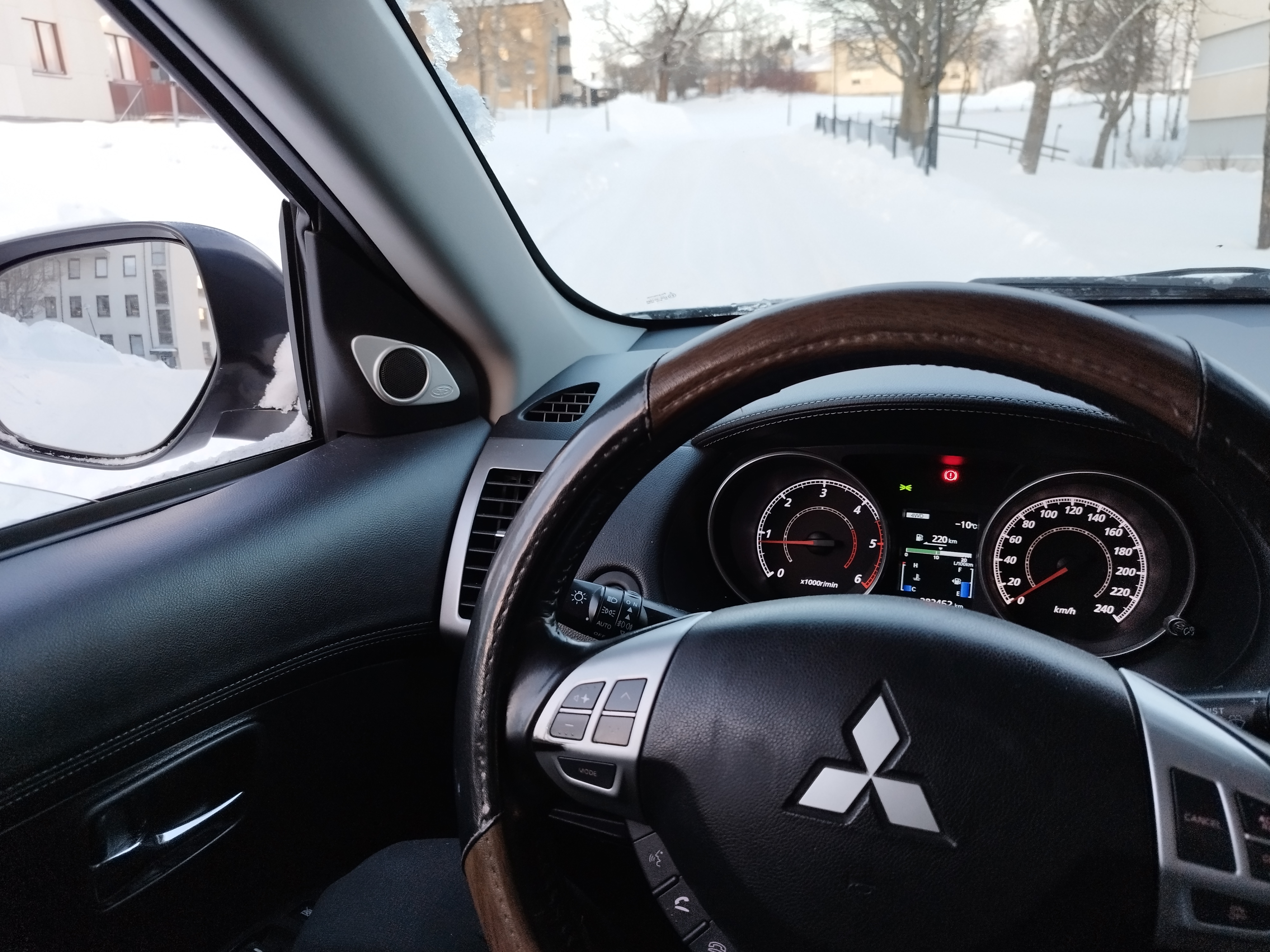 Mitsubishi Outlander 2010, photo 5/9