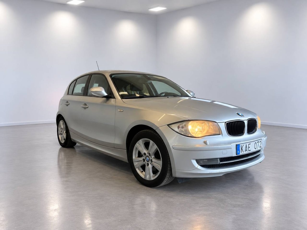 BMW 120 2010, photo 7/10