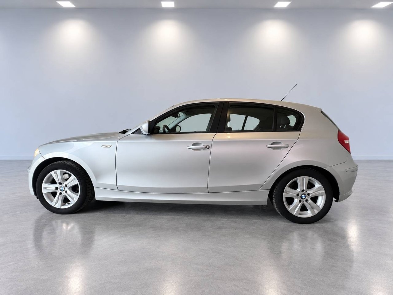 BMW 120 2010, photo 3/10